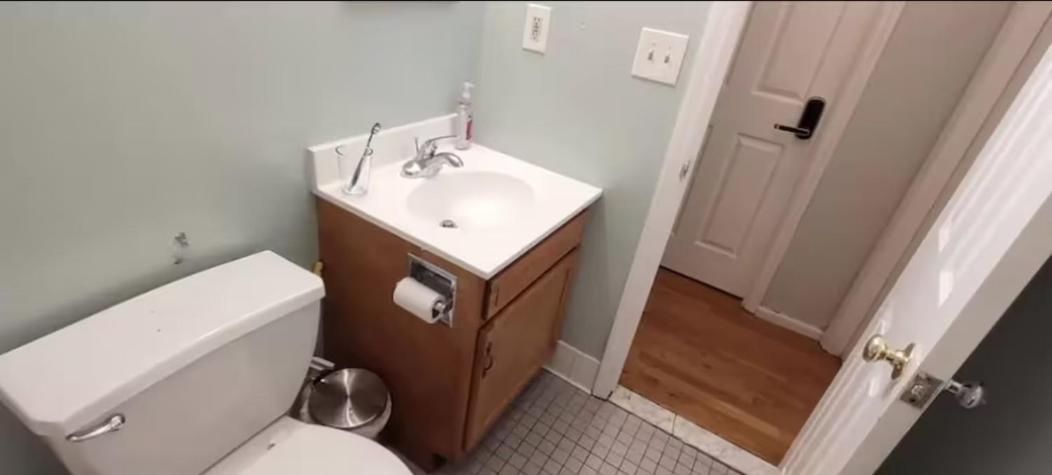 Affordable & Central Williamsburg Boutique Room Нью-Йорк Экстерьер фото