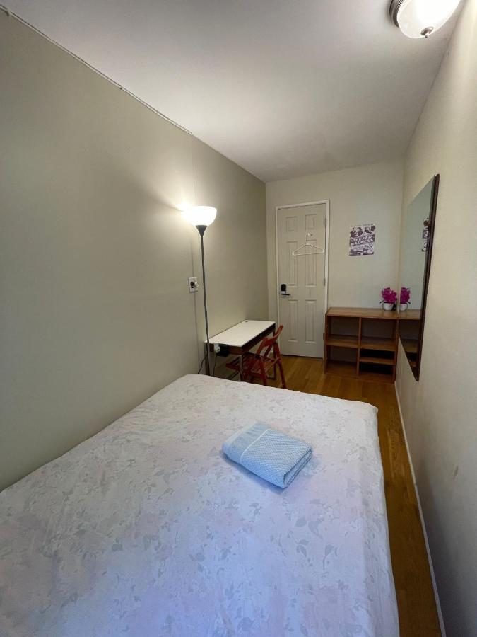 Affordable & Central Williamsburg Boutique Room Нью-Йорк Экстерьер фото